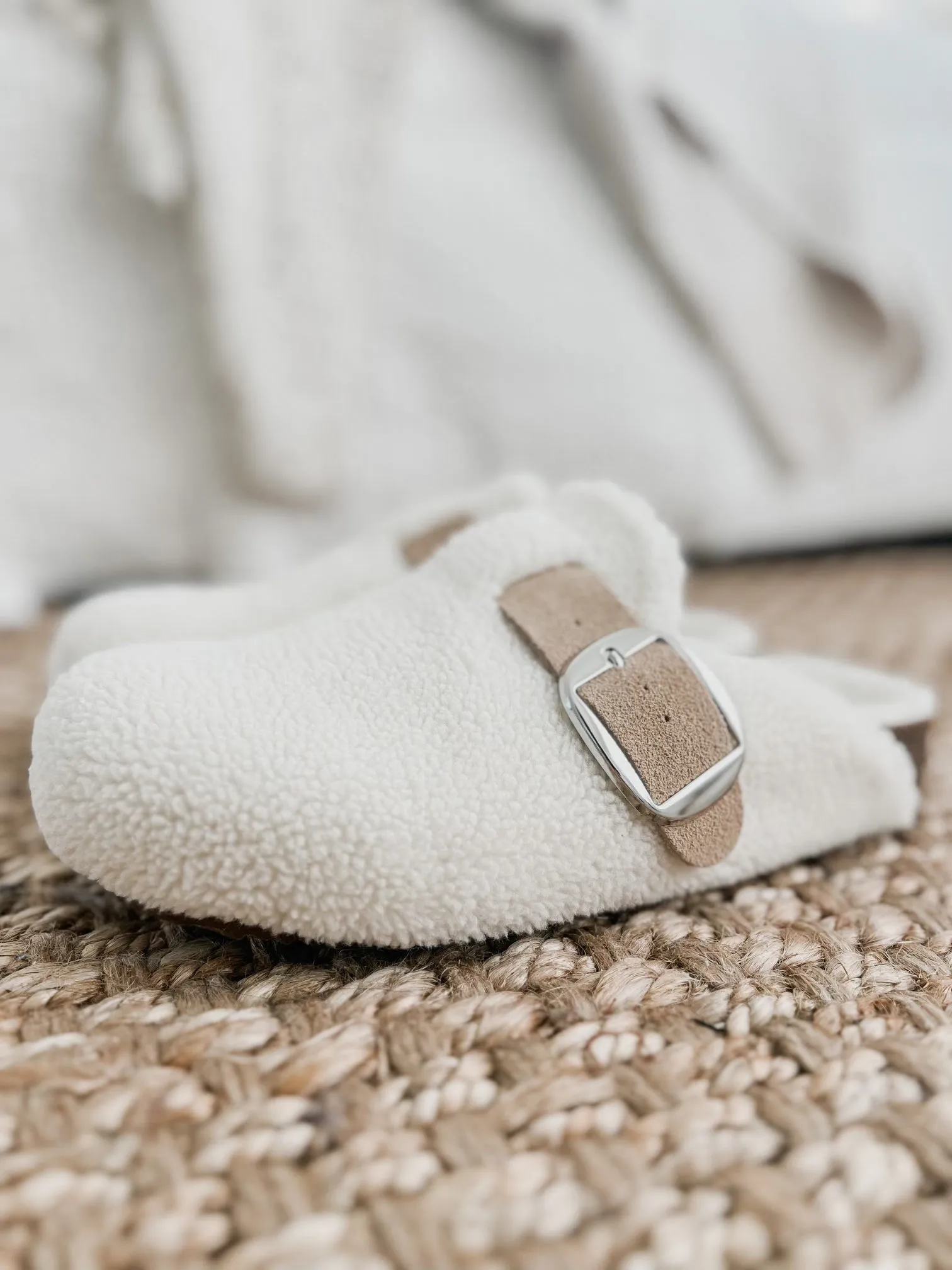 Cuddles Sherpa Mule