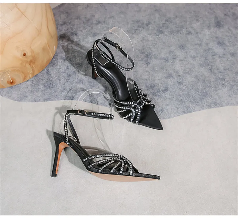 Diamoré Signature Buckle Heels